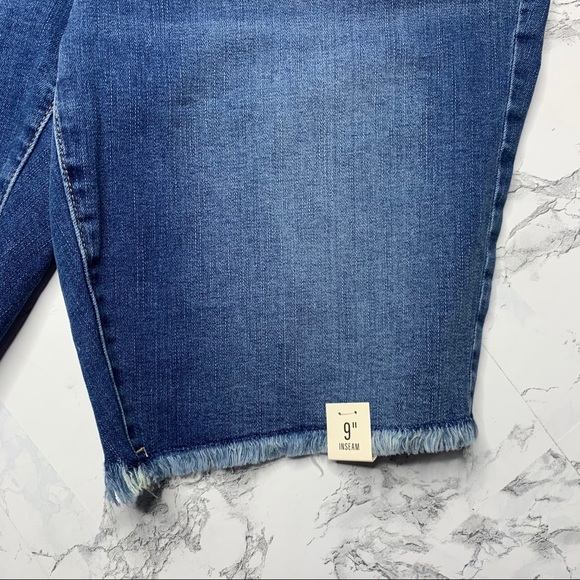 a.n.a frayed hem denim bermuda shorts mid rise - Picture 6 of 9